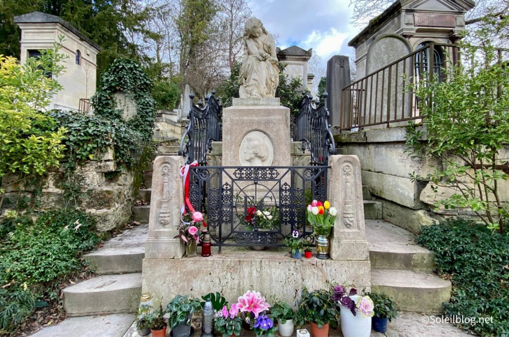 ペール・ラシェーズ墓地, ショパン墓, Chopin's tomb at Père Lachaise Cemetery