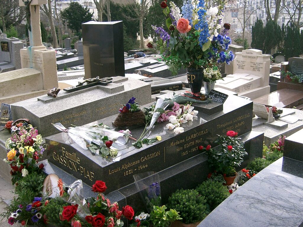 ペール・ラシェーズ墓地, Pere-Lachaise cemetery,  Edit Piaf's tomb, エディット・ピアフ墓