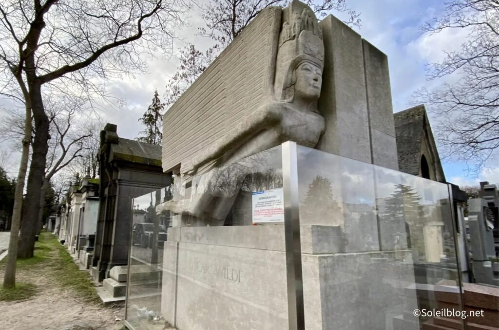 ペール・ラシェーズ墓地, Pere-Lachaise cemetery,  Oscar Wilde's tomb, オスカー・ワイルド墓